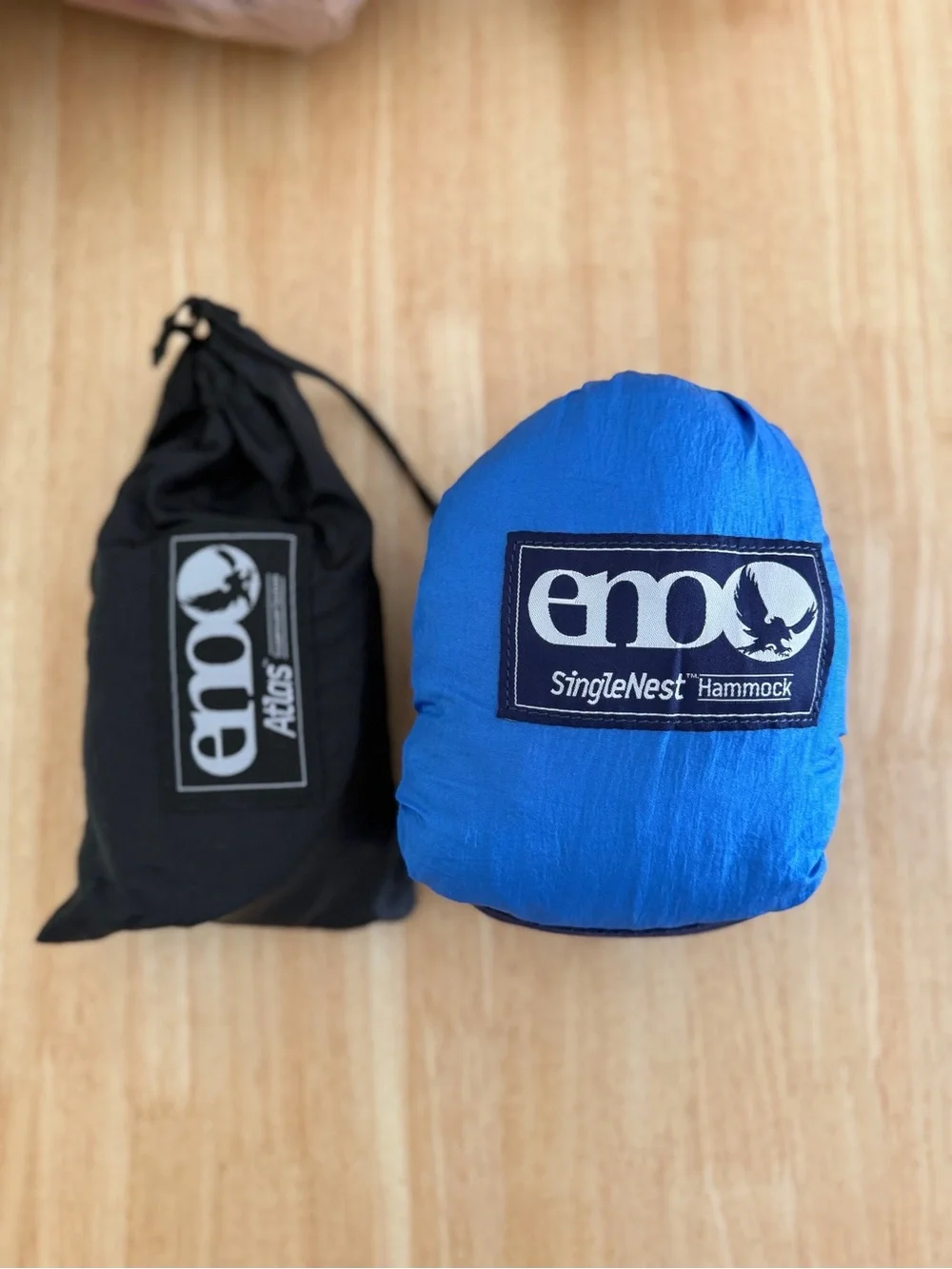 ENO SingleNest Hammock - Blue INCLUDES trees safe straps